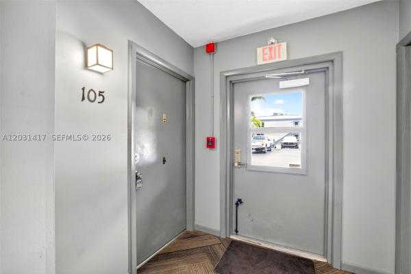 Oakland Grove Village, 649 W Oakland Park Blvd #105A, Oakland Park, Florida 33311, image 3