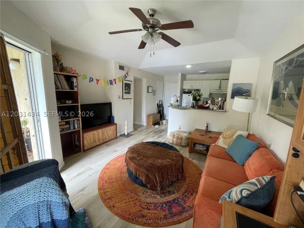 4823 Via Palm Lks #1318, West Palm Beach, Florida 33417, image 2