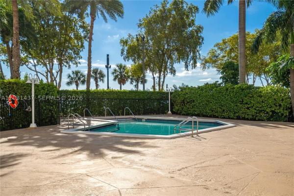Bayshore Place, 1420 Brickell Bay Dr #1405C, Miami, Florida 33131, image 2