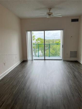 Valencia, 6001 SW 70th St #545, South Miami, Florida 33143, image 1
