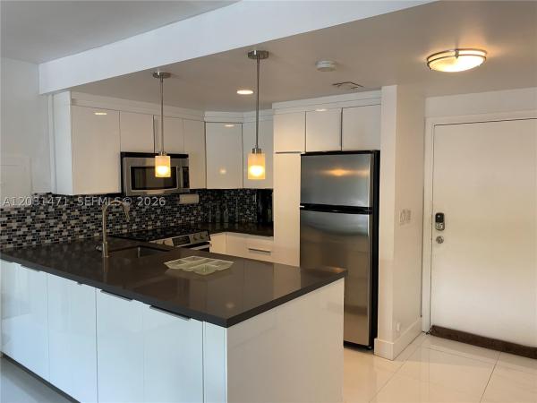 Meridian House, 1540 Meridian Ave #4K, Miami Beach, Florida 33139, image 2
