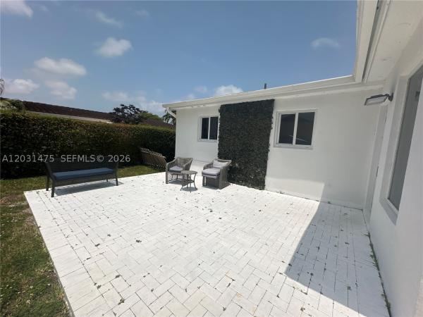 21230 NE 24th Ct, Unincorporated Dade County, Florida 33180, image 2