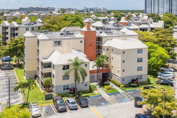 Las Vistas At Doral, 8333 Lake Dr #102, Doral, Florida 33166, image 1