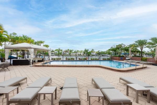 5660 Collins, 5660 Collins Ave #14C, Miami Beach, Florida 33140, image 2