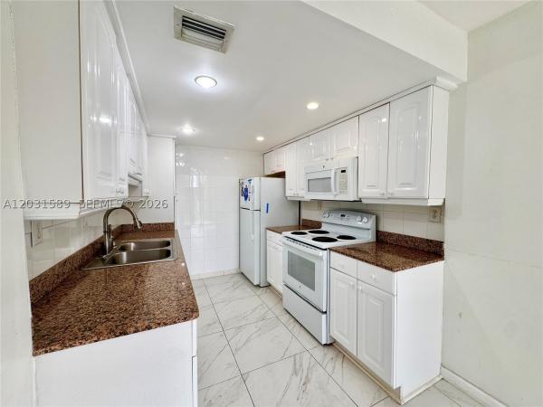 Fairview House, 17600 N Bay Rd #N302, Sunny Isles Beach, Florida 33160, image 3