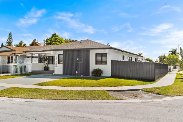 12330 SW 195th Ter, Unincorporated Dade County, Florida 33177, image 1