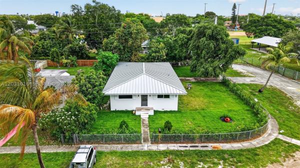 Fulford By The Sea, 1695 NE 160th St, North Miami Beach, Florida 33162, image 1