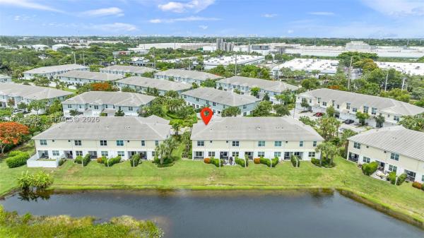 Sandpiper Pointe, 581 Sanderling Cir, Deerfield Beach, Florida 33442, image 2