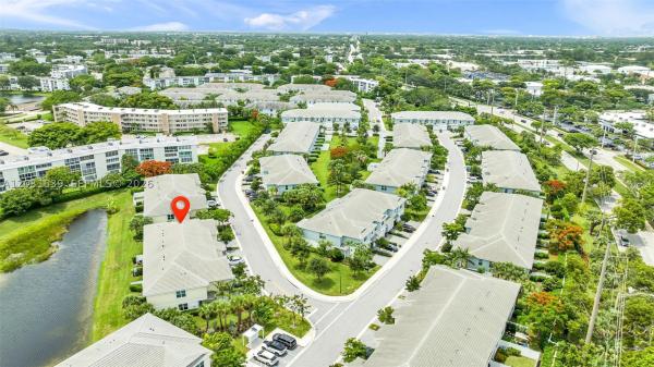 Sandpiper Pointe, 581 Sanderling Cir, Deerfield Beach, Florida 33442, image 1