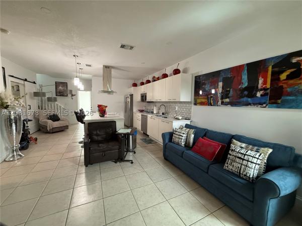 10937 SW 244th Ter, Homestead, Florida 33032, image 2