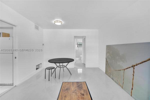Colonial House, 1100 Atlantic Shores Blvd #402, Hallandale Beach, Florida 33009, image 2