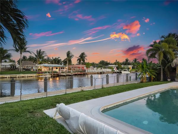 Garden Isles, 380 SE 1st Ter, Pompano Beach, Florida 33060, image 3