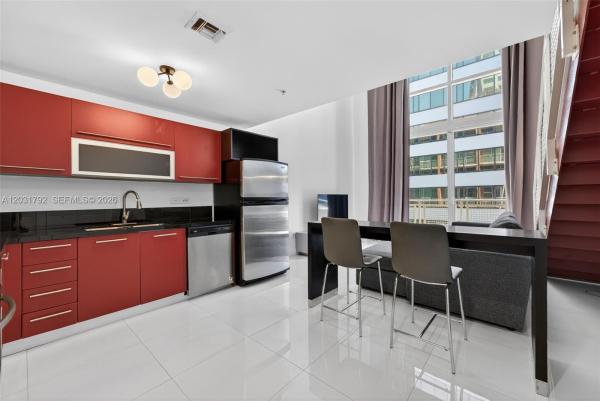 Vizcayne South, 253 NE 2nd St #424, Miami, Florida 33132, image 1