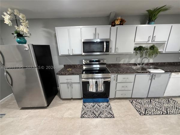 Sunrise Towne, 2698 NW 60th Way #165, Sunrise, Florida 33313, image 2