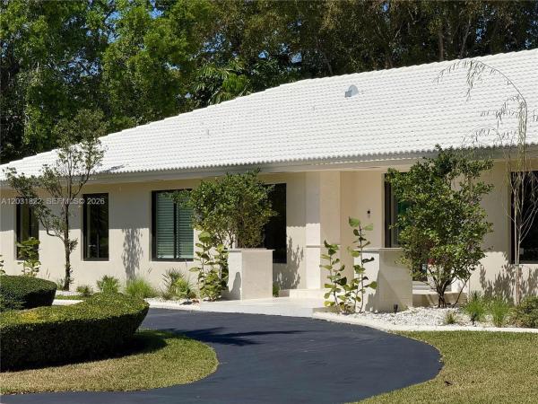Pinewood Estates, 8845 SW 176th Ter, Palmetto Bay, Florida 33157, image 1