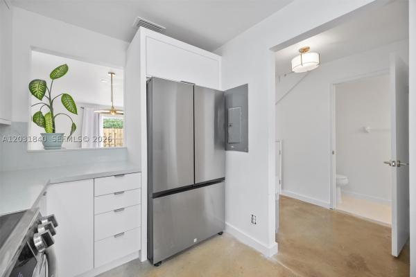 421 SW 3rd St #16, Miami, Florida 33130, image 2