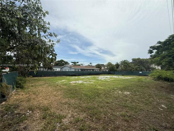 South Middle River, 1101 NW 2nd Ave #A-B, Fort Lauderdale, Florida 33311, image 1