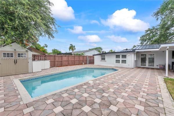 Driftwood Acres, 6810 Douglas St, Hollywood, Florida 33024, image 2