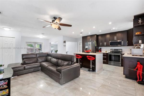 Driftwood Acres, 6810 Douglas St, Hollywood, Florida 33024, image 1