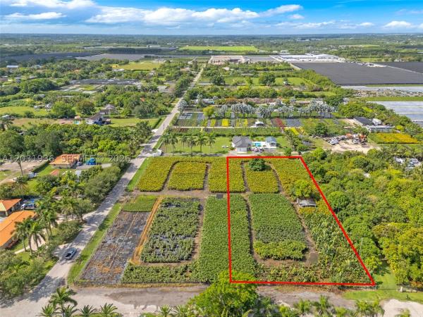 198 thAVENUE SW 208th St, Unincorporated Dade County, Florida 33187, image 2