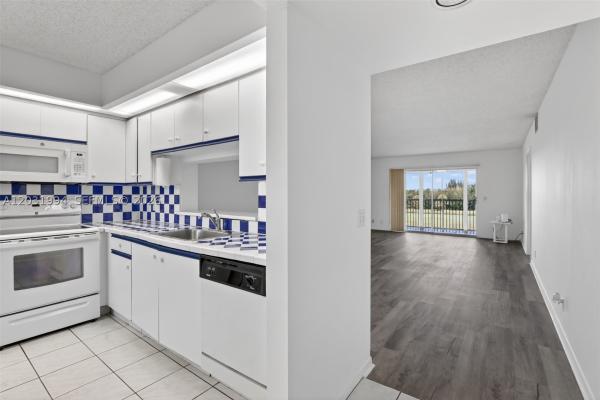Cambridge At Century Village, 1200 SW 125th Ave #410L, Pembroke Pines, Florida 33027, image 3