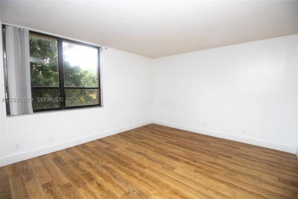 Lakes Of Newport, 7200 NW 1st St #103, Plantation, Florida 33317, image 2