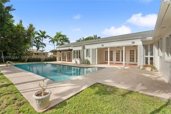 Brickell Estates, 440 SW 29th Rd, Miami, Florida 33129, image 2