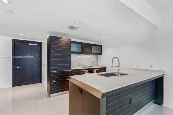 Epic Hotel & Residences, 200 Biscayne Boulevard Way #3713, Miami, Florida 33131, image 1