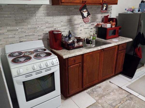 Bowling Green Terrace, 1100 NW 57th St, Miami, Florida 33127, image 2
