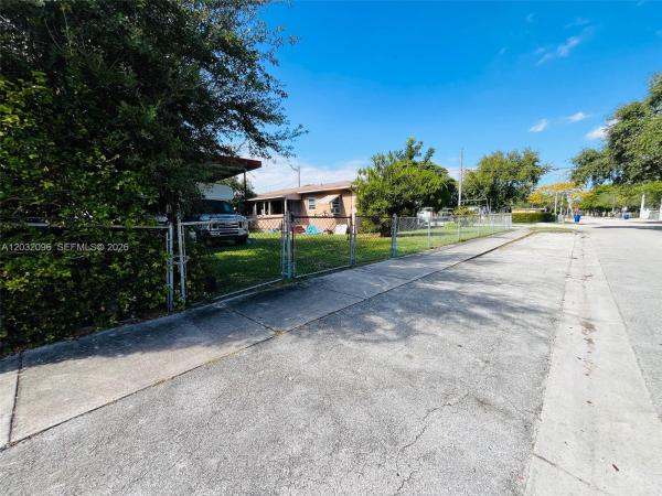 Bowling Green Terrace, 1100 NW 57th St, Miami, Florida 33127, image 1