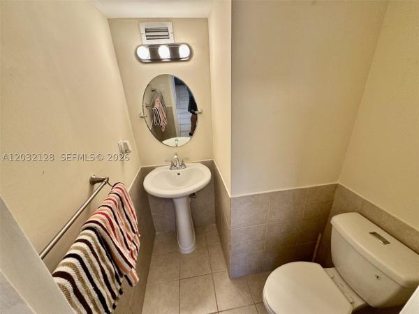 Bayview Towers South, 2100 Sans Souci Blvd #A1410, North Miami, Florida 33181, image 1