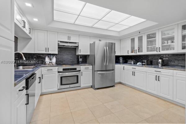 Brickell Key One, 520 Brickell Key Dr #A307, Miami, Florida 33131, image 1