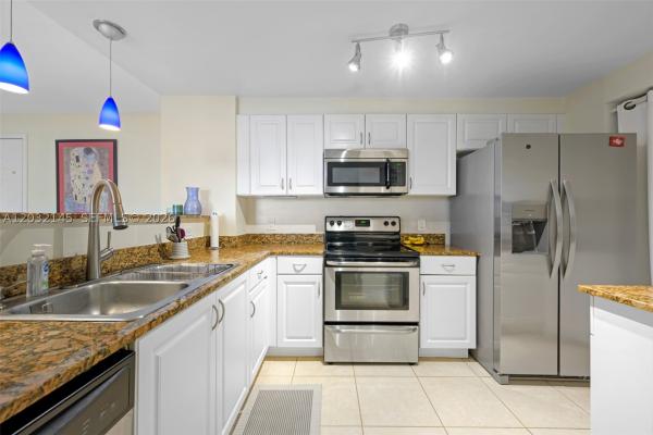 Le Jeune Plaza, 215 SW 42nd Ave #708, Miami, Florida 33134, image 2