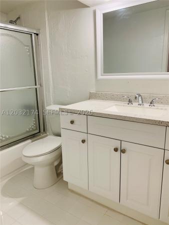 Dadeland Grove, 6900 N Kendall Dr #A304, Pinecrest, Florida 33156, image 2