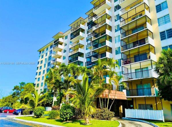 The Manors Of Inverrary, 4164 Inverrary Dr #204, Lauderhill, Florida 33319, image 1