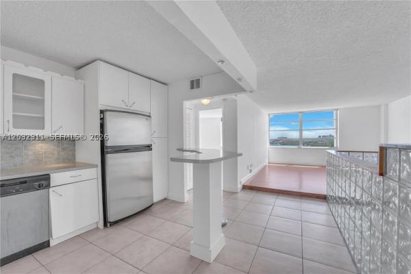 Brickell Biscayne, 150 SE 25th Rd #15J, Miami, Florida 33129, image 1