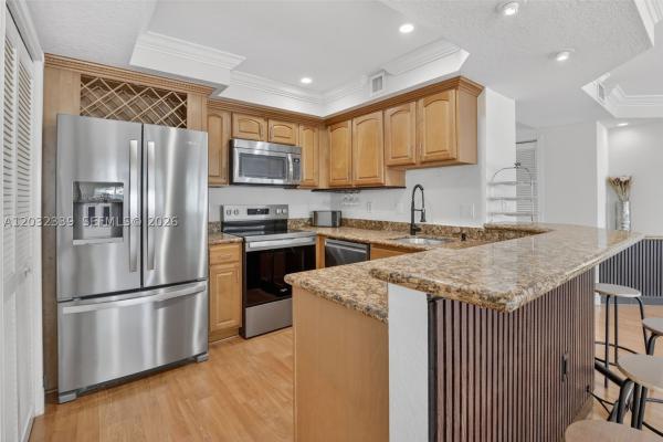 Pine Crest Village At Victoria Park, 150 NE 15th Ave #140, Fort Lauderdale, Florida 33301, image 2