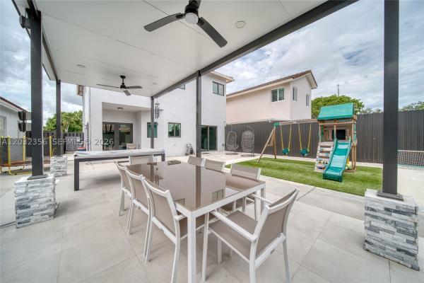 7963 NW 195th Ter, Hialeah, Florida 33015, image 2