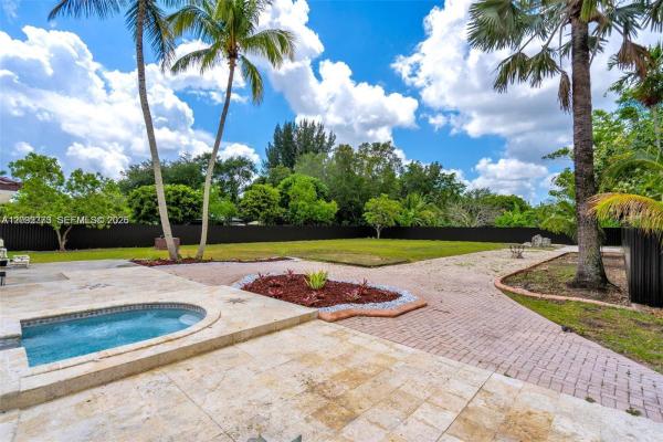 18370 SW 212th St, Unincorporated Dade County, Florida 33187, image 1