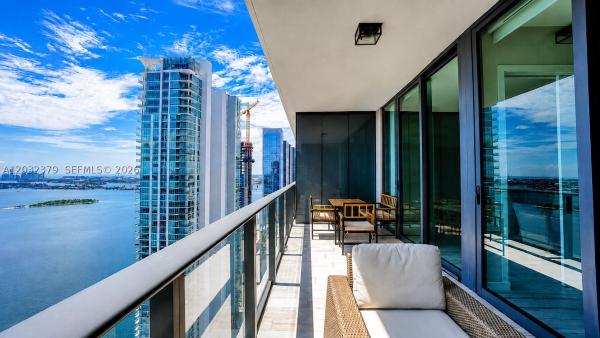 Gran Paraiso, 480 NE 31st St #3705, Miami, Florida 33137, image 2