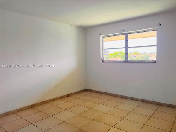 Biscayne Lake Gardens, 2880 NE 203rd St #28B, Aventura, Florida 33180, image 3