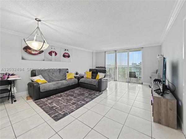 Arlen Beach, 5701 Collins Ave #1711, Miami Beach, Florida 33140, image 1