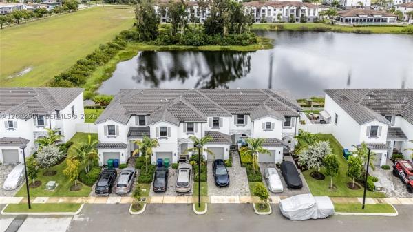 Viewpoint At Vista Lago, 561 NW 204th St, Miami Gardens, Florida 33169, image 1