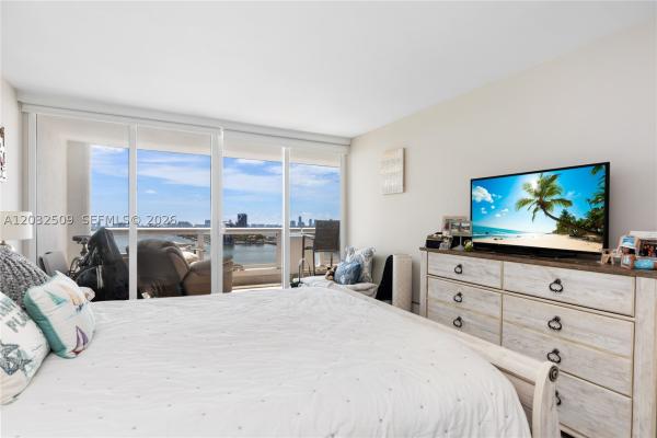 The Grand, 1717 N Bayshore Dr #A-1533, Miami, Florida 33132, image 2
