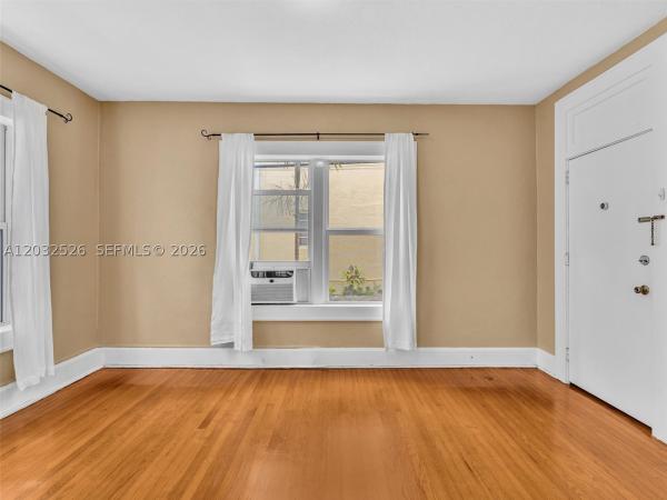 Mendoza, 124 Mendoza Ave #6, Coral Gables, Florida 33134, image 3