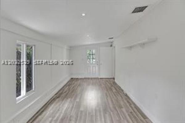 Fulford By The Sea, 2199 NE 182nd St #1 AND 2, North Miami Beach, Florida 33162, image 2