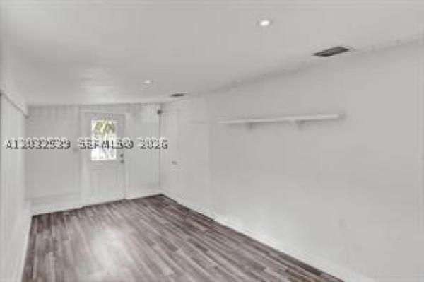 Fulford By The Sea, 2199 NE 182nd St #1 AND 2, North Miami Beach, Florida 33162, image 3
