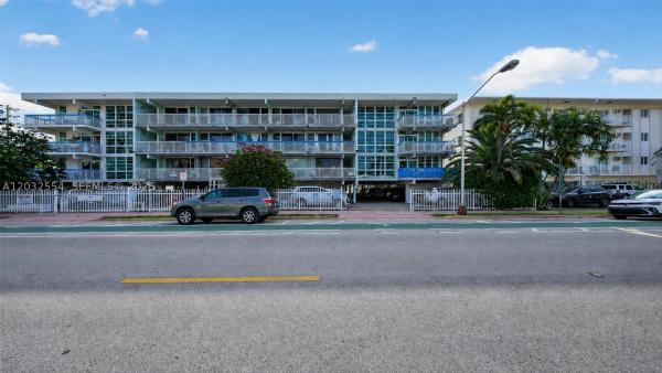 Terrace East, 1400 Pennsylvania Ave #11, Miami Beach, Florida 33139, image 2