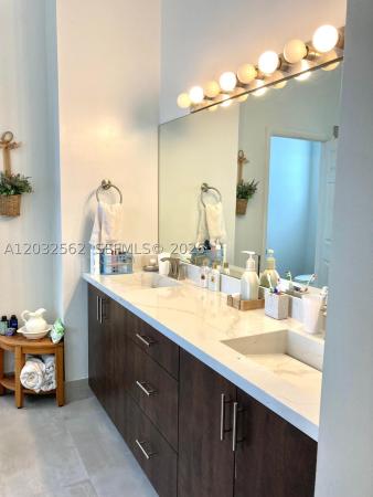 Canary Bay, 15783 NW 16th Ct, Pembroke Pines, Florida 33028, image 3