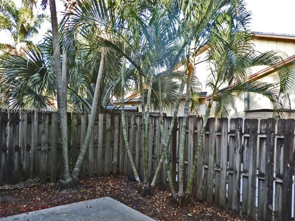 Parkway Village, 8680 Crater Ter, West Palm Beach, Florida 33403, image 3